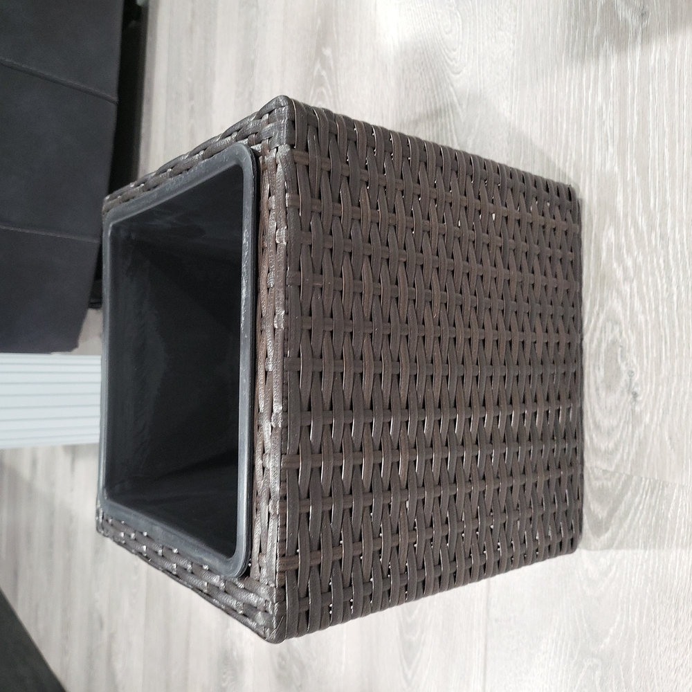 Square Planter Box - Picture 2 of 7